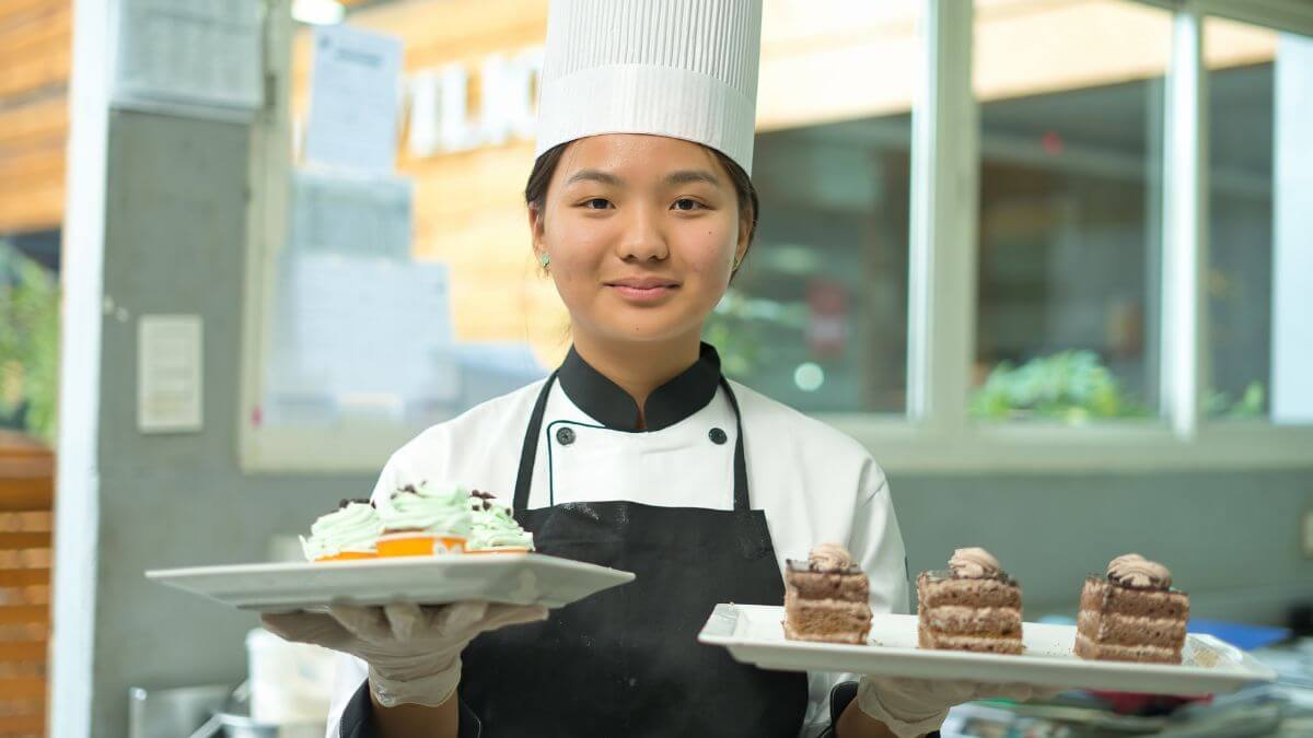 Creative Cake and pastries Decoration workshop by United-technical school