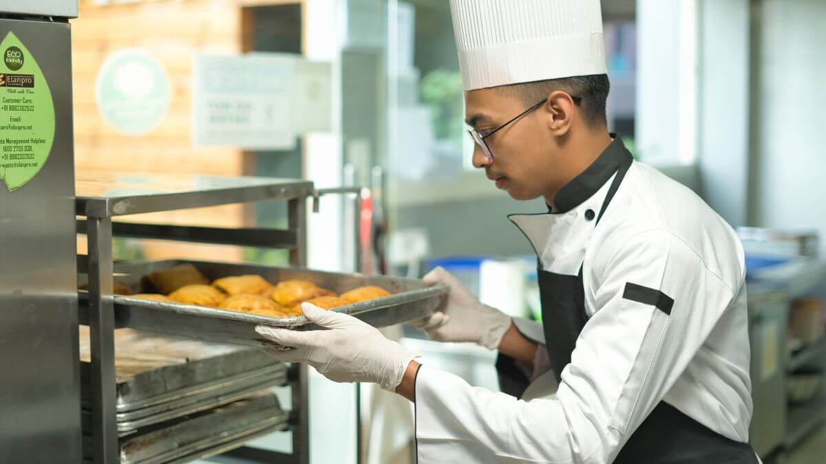 Fun-Cookie-Baking-Workshop-for-Beginners-united-technical-school